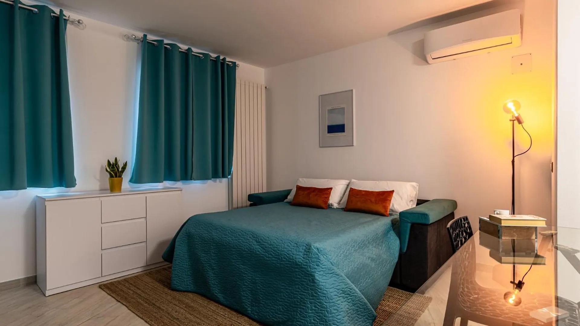 Ca De La Mari - Relax E Privacy Sul Lago Porto Ceresio Italie
